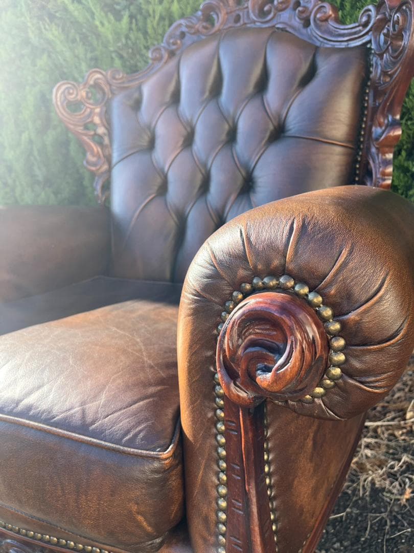 イタリア製 ロココ様式最高級本革張り1人掛けソファ　1Pソファ