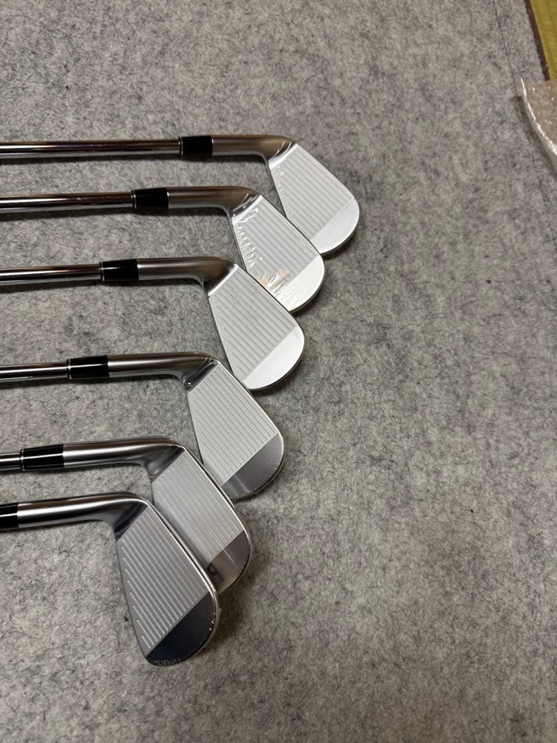 ほぼ新品　スリクソンZXi7アイアン　DG EXツアーイシューS200本