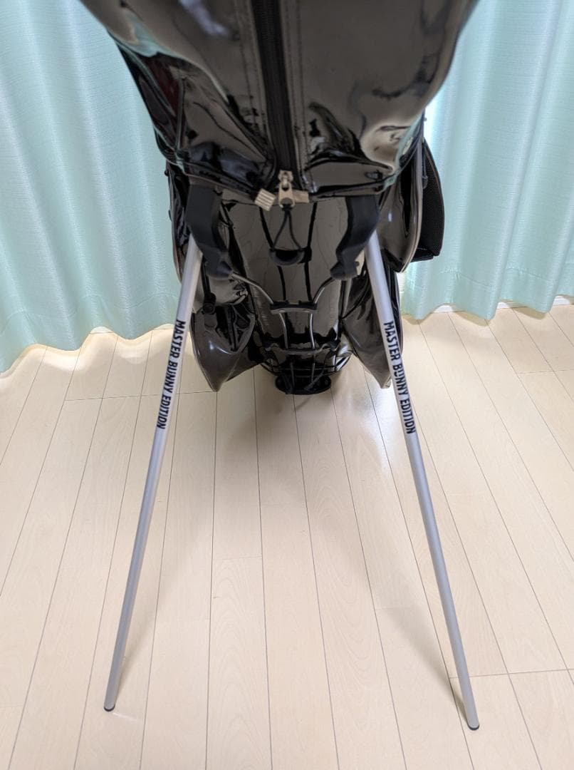 MASTER BUNNY EDITION スタンド式キャディバッグ シルバー