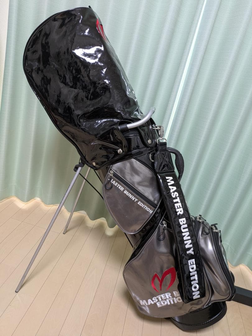 MASTER BUNNY EDITION スタンド式キャディバッグ シルバー