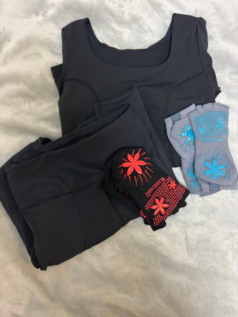 タン塩さま専用パーフェクトフォーム上下セット Mサイズ 4点セット