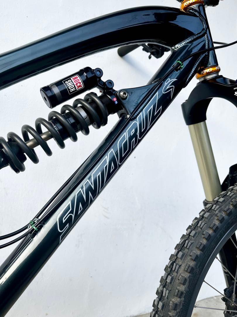 santa cruz nomad サンタクルーズ　ノマド