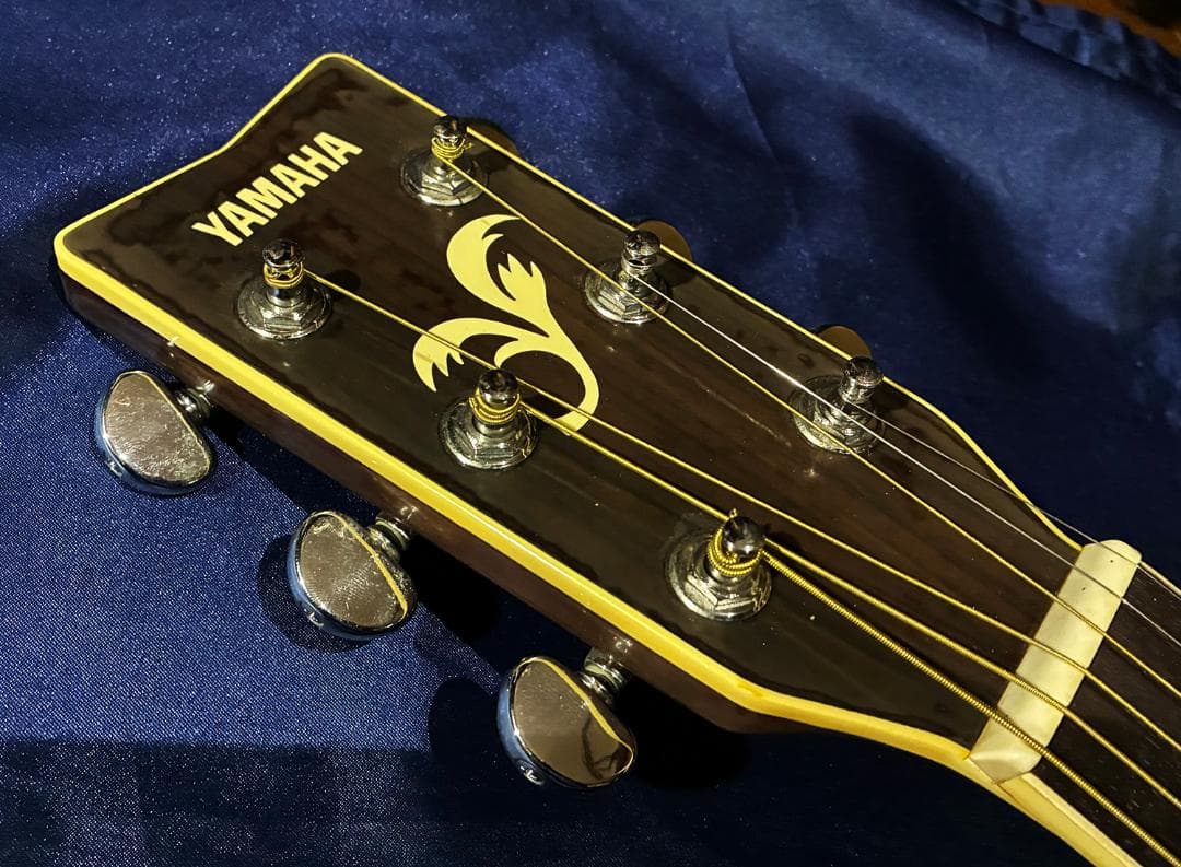 ツボミちゃん　YAMAHA　FS-330A　ソフトケース、ストラップ付き