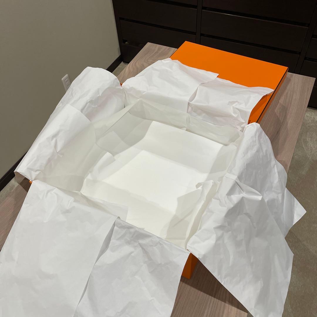 HERMES 大きな空箱　白紙　リボン　ショップカード　めちゃくちゃ綺麗です