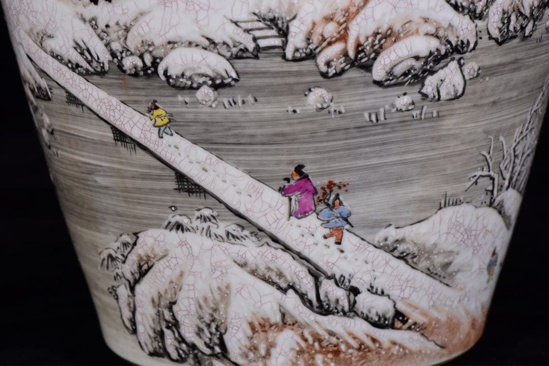 旧蔵逸品　中華民国時代 粉彩雪景図　手作り花瓶　飾り　古美術インテリア　陶器美品