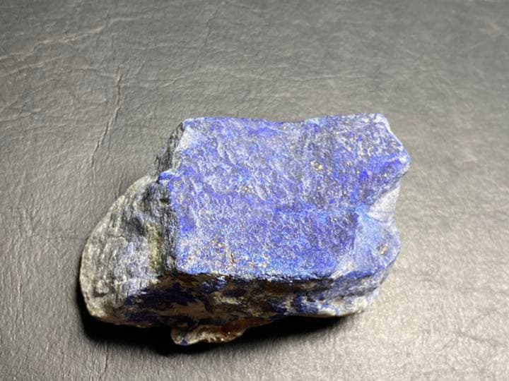 ラピスラズリ　原石　アフガニスタン 181g