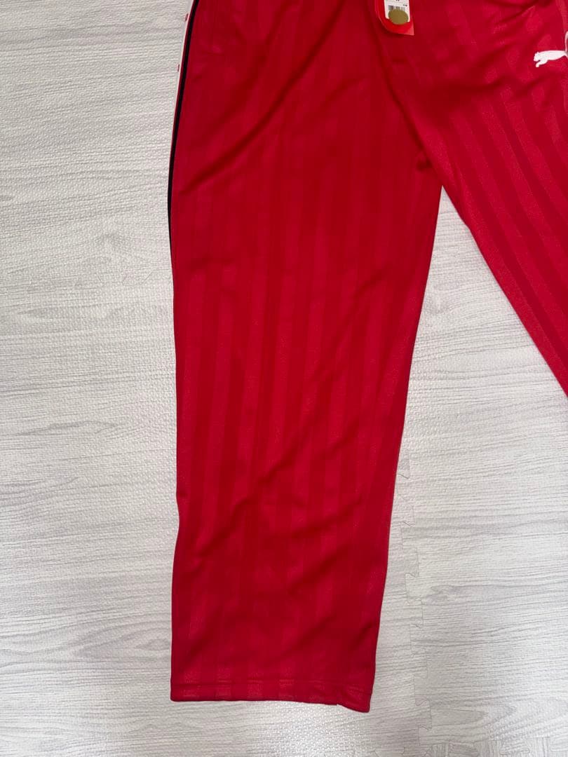 【新品未使用】PUMA プーマ M ジャージ上下セット 赤 タグ付き 送料無料