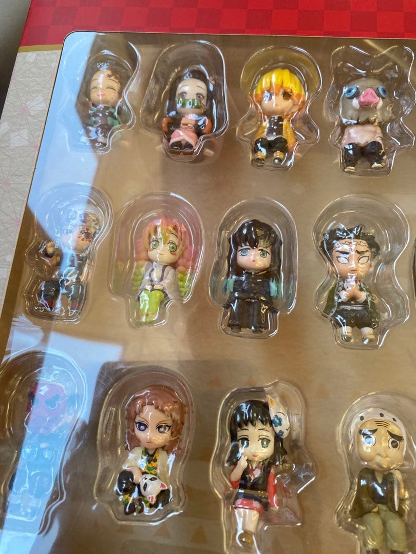 廃盤レア【新品未開封】鬼滅の刃　座る25体＋限定特典伊之助1体　キタンクラブ