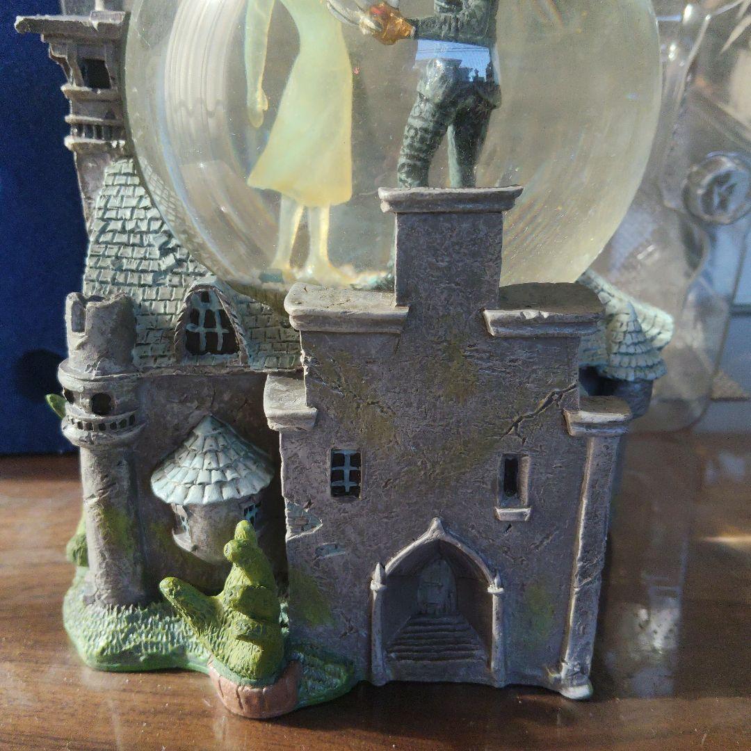 [良好品]ティムバートン監督 ジョニーデップ主演　 シザーハンズのスノーグローブ