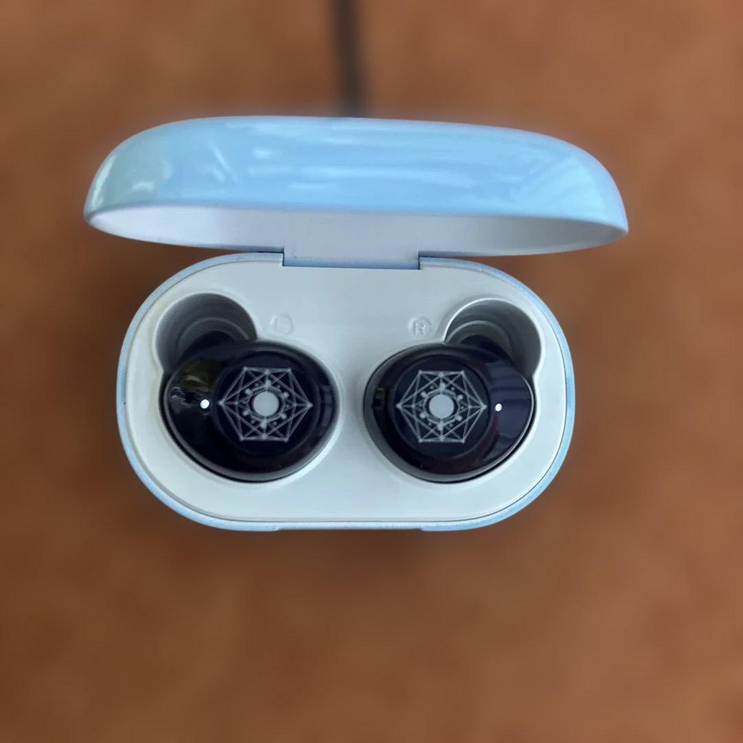 転スラ　TOoKA BASE コラボ ワイヤレスイヤホン