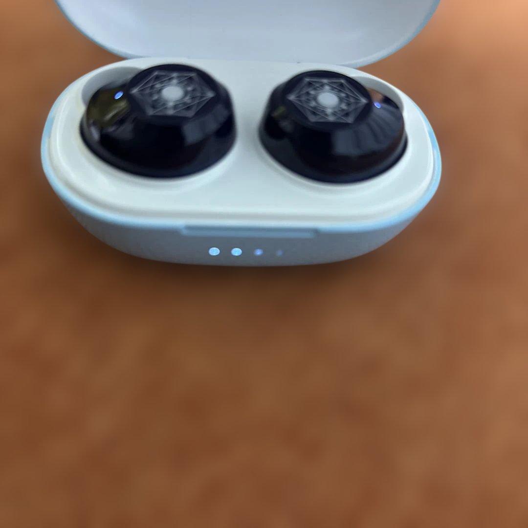 転スラ　TOoKA BASE コラボ ワイヤレスイヤホン