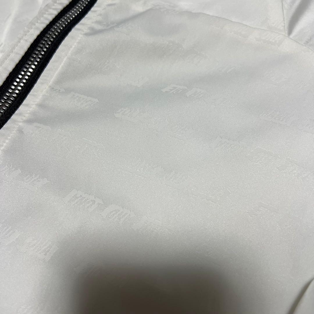 マークアンドロナ　ナイロンジャケット ホワイト　48サイズ　ゴルフウェア 総柄