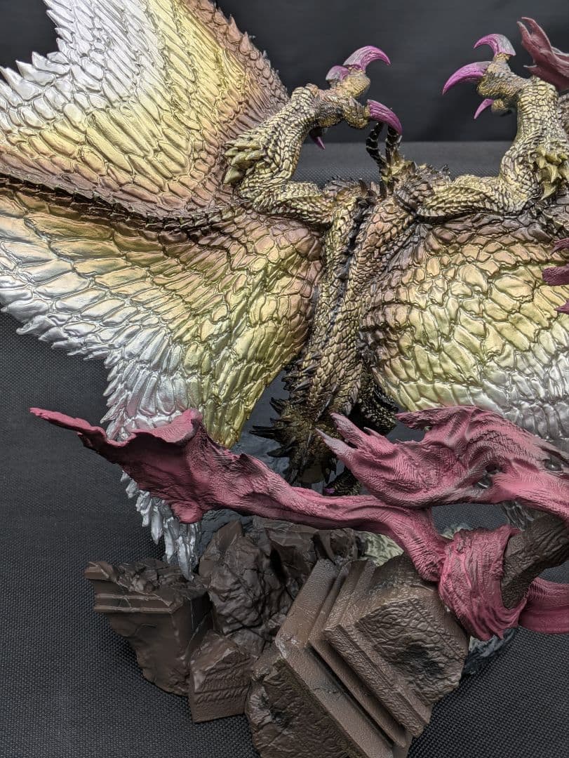 シャガルマガラ　フィギュア　箱無し　カプコン　クリエイターズモデル　モンハン