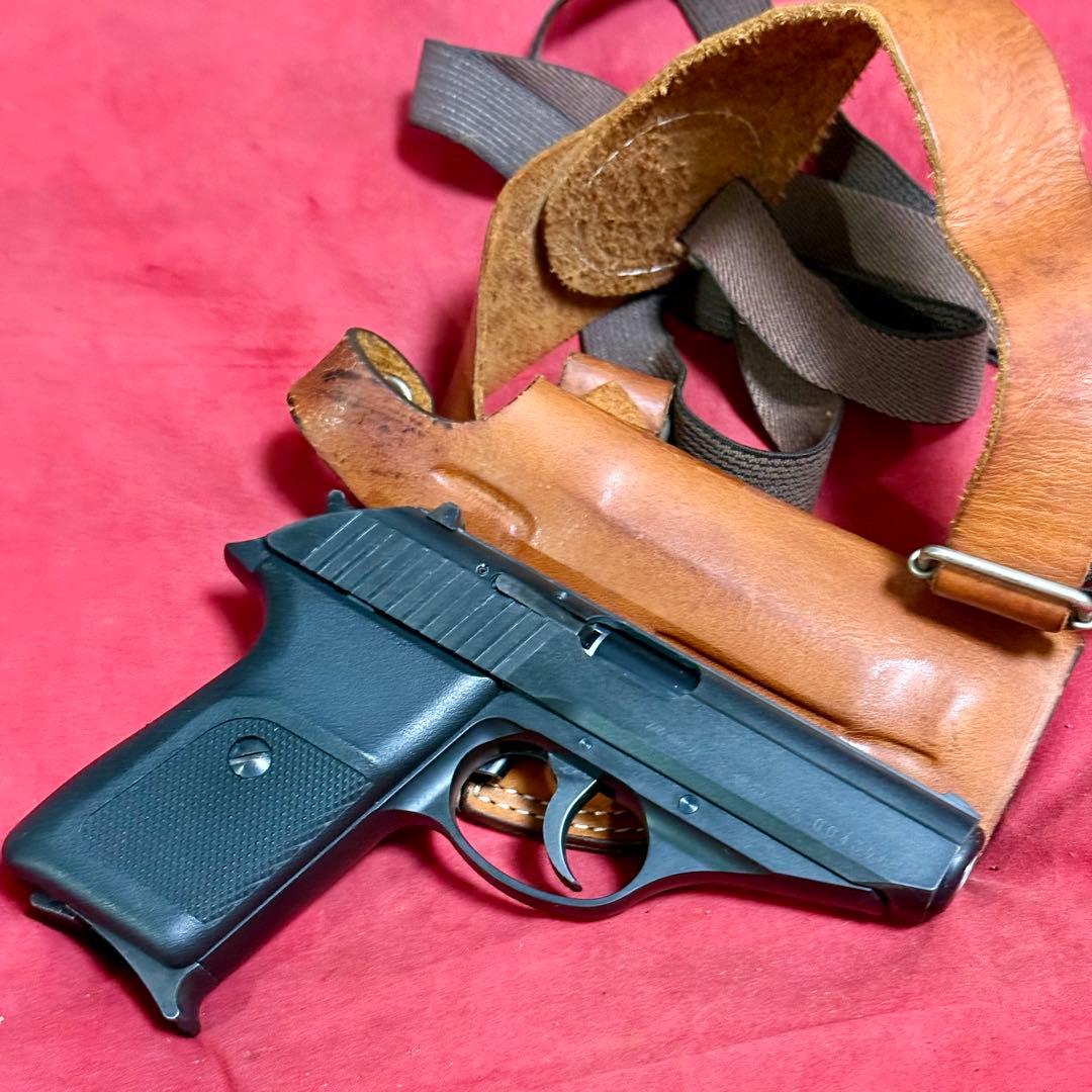 マルシン 革製 ショルダー ホルスター 中型オートマチック ベレッタM84用