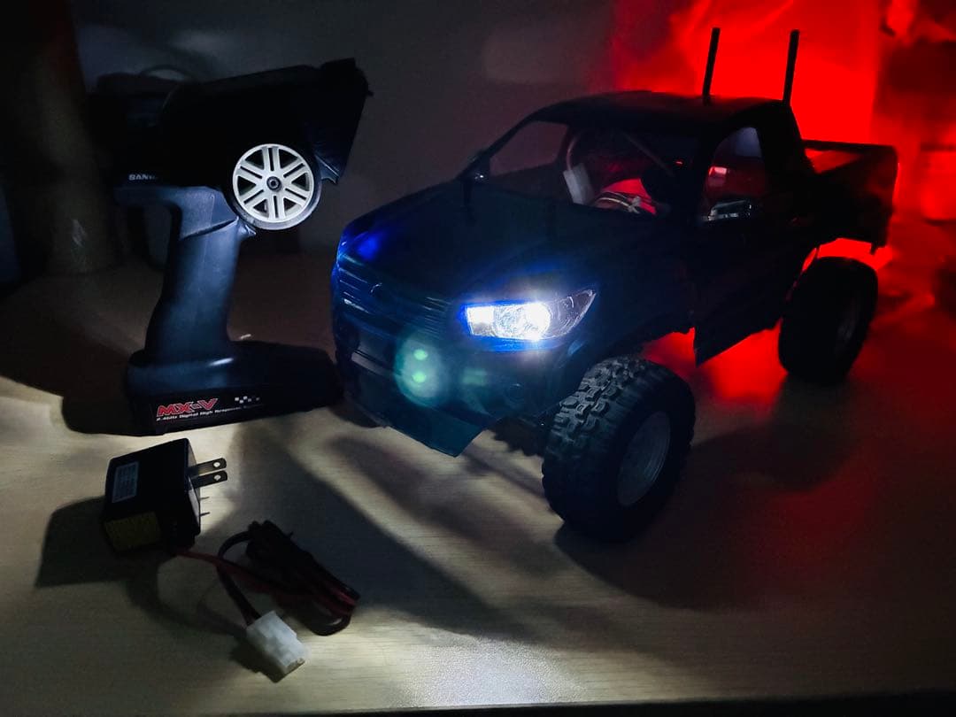 ラジコン　タミヤCC-02 ハイラックス　フルセット