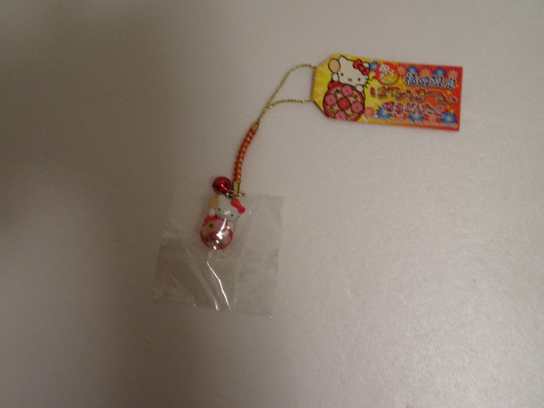 新品、未使用。ご当地限定ハローキティ根付けストラップ16個+中古2個　ja-23