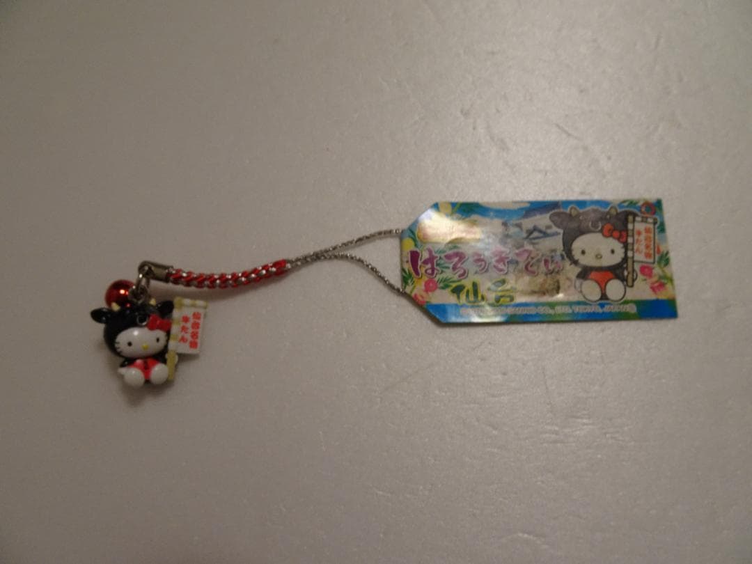 新品、未使用。ご当地限定ハローキティ根付けストラップ16個+中古2個　ja-23