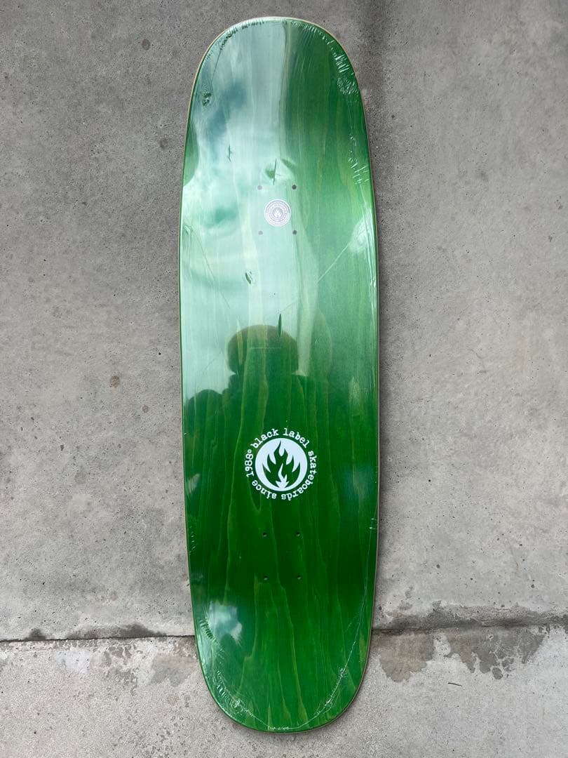 スケートボード Black label Nick Paterson Tagboart shape