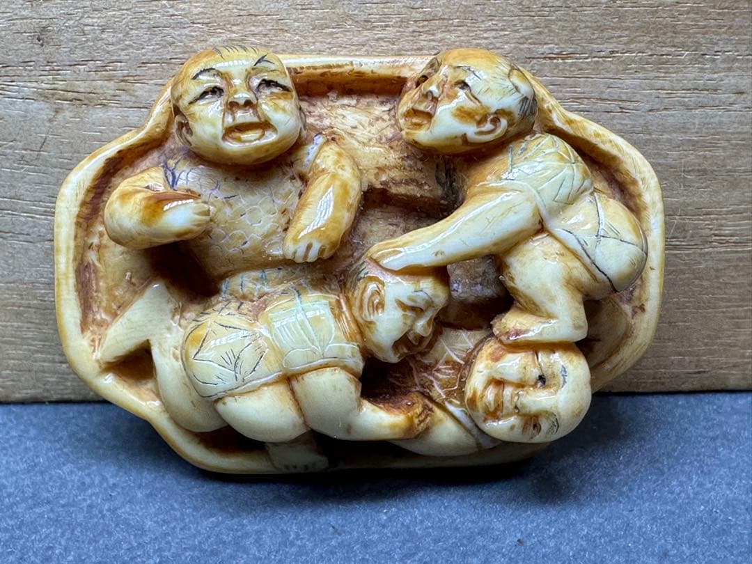 極上　根付　和装小物　美術品　 置物　彫刻 細密細工　骨董　アンティーク