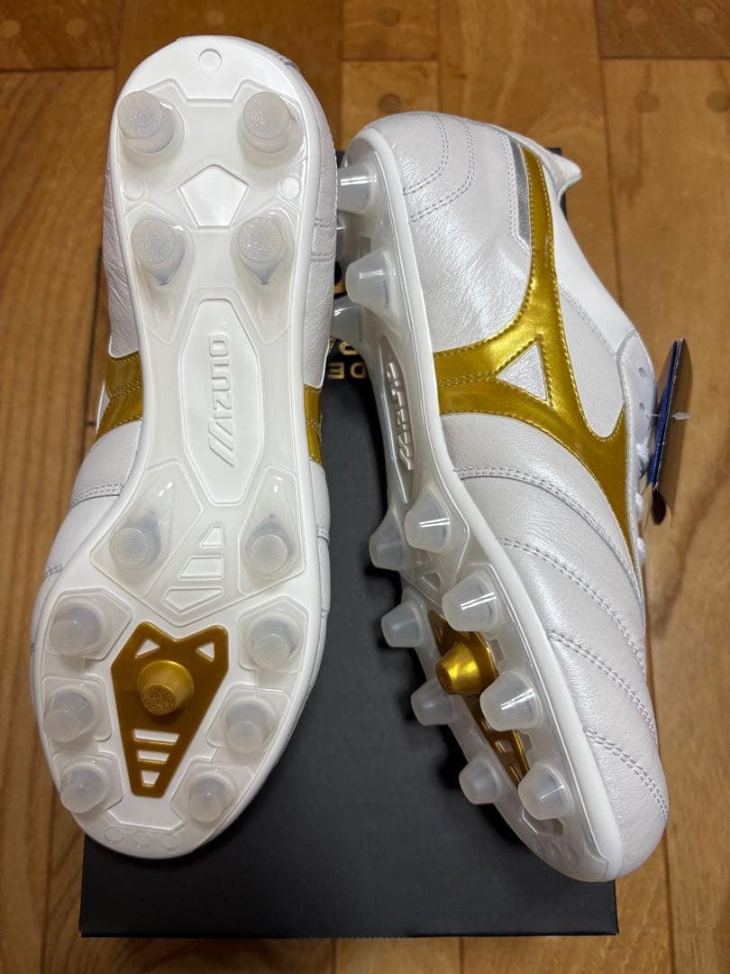 新品　最新　激レア　限定カラー　ミズノ　モレリア 2 JAPAN