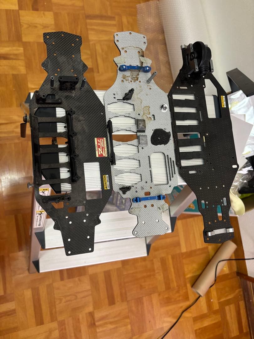 カーボンファイバー ラジコンカー シャーシ３つセット