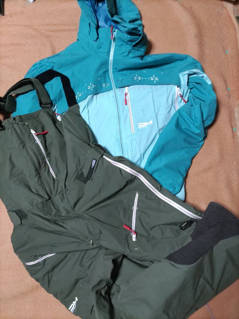 大きいサイズ DESCENT 選手用ジャケット & ビブパンツ