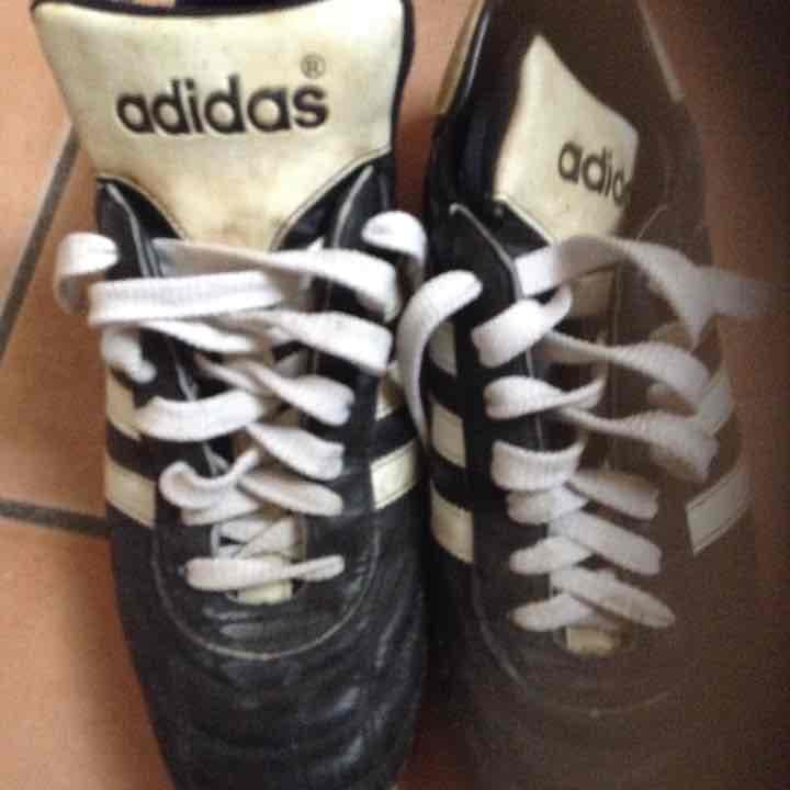 アディダスサッカースパイク