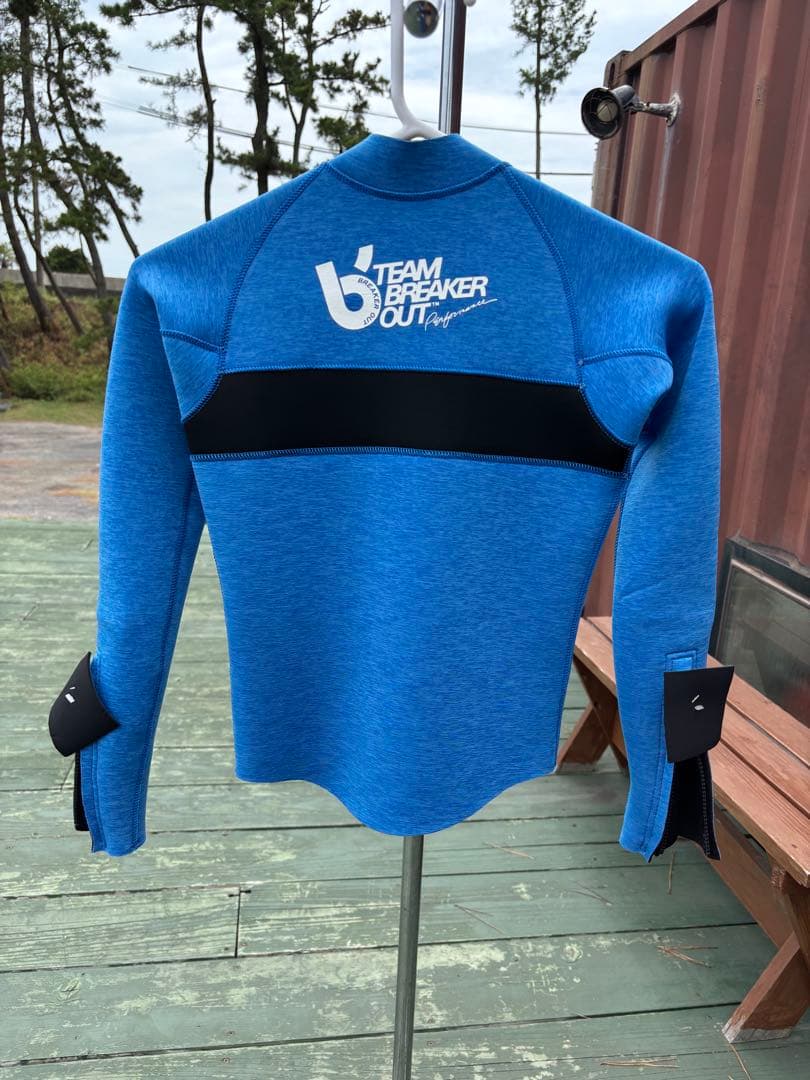 KIDS ウエットスーツ！BREAKER OUT セットアップ140cm