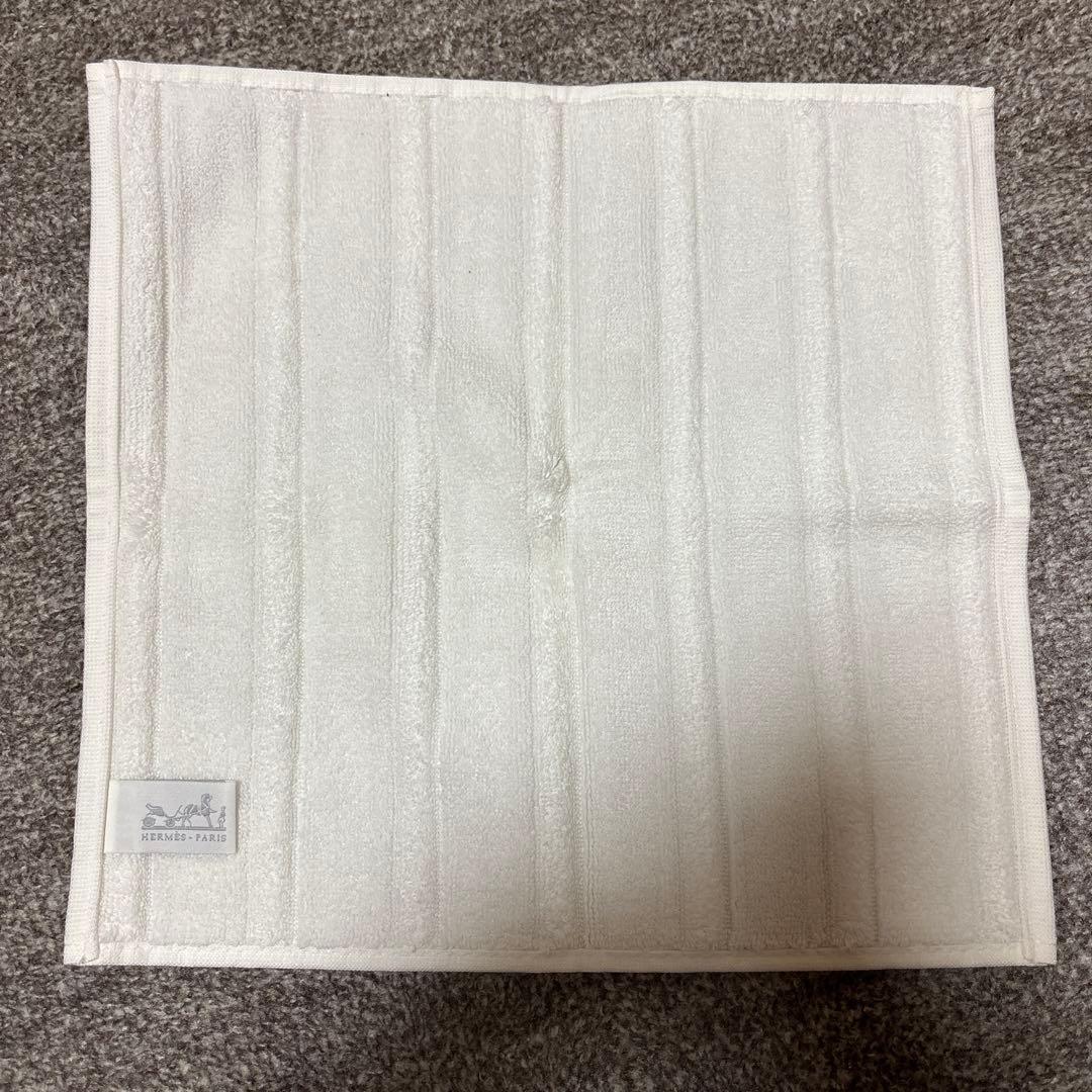 【新品未使用】HERMES エルメス カレ・タオル ステアーズ