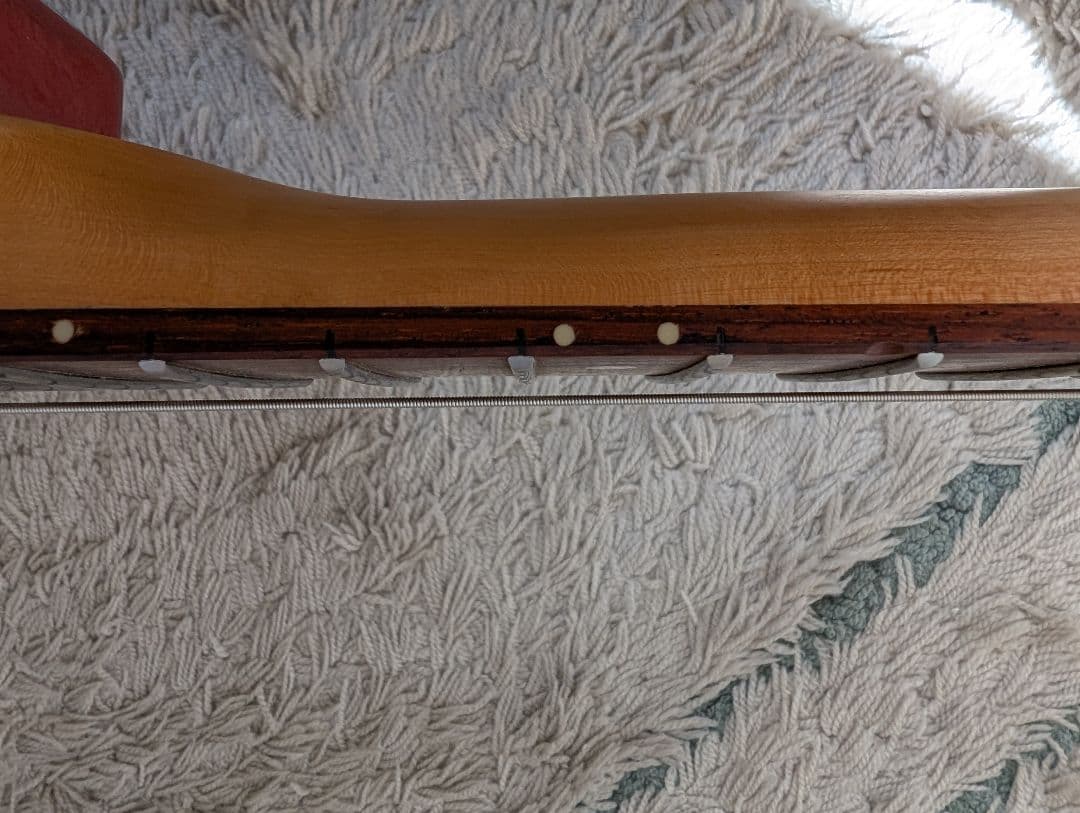 ヘッドレス　ストラト　エレキギター