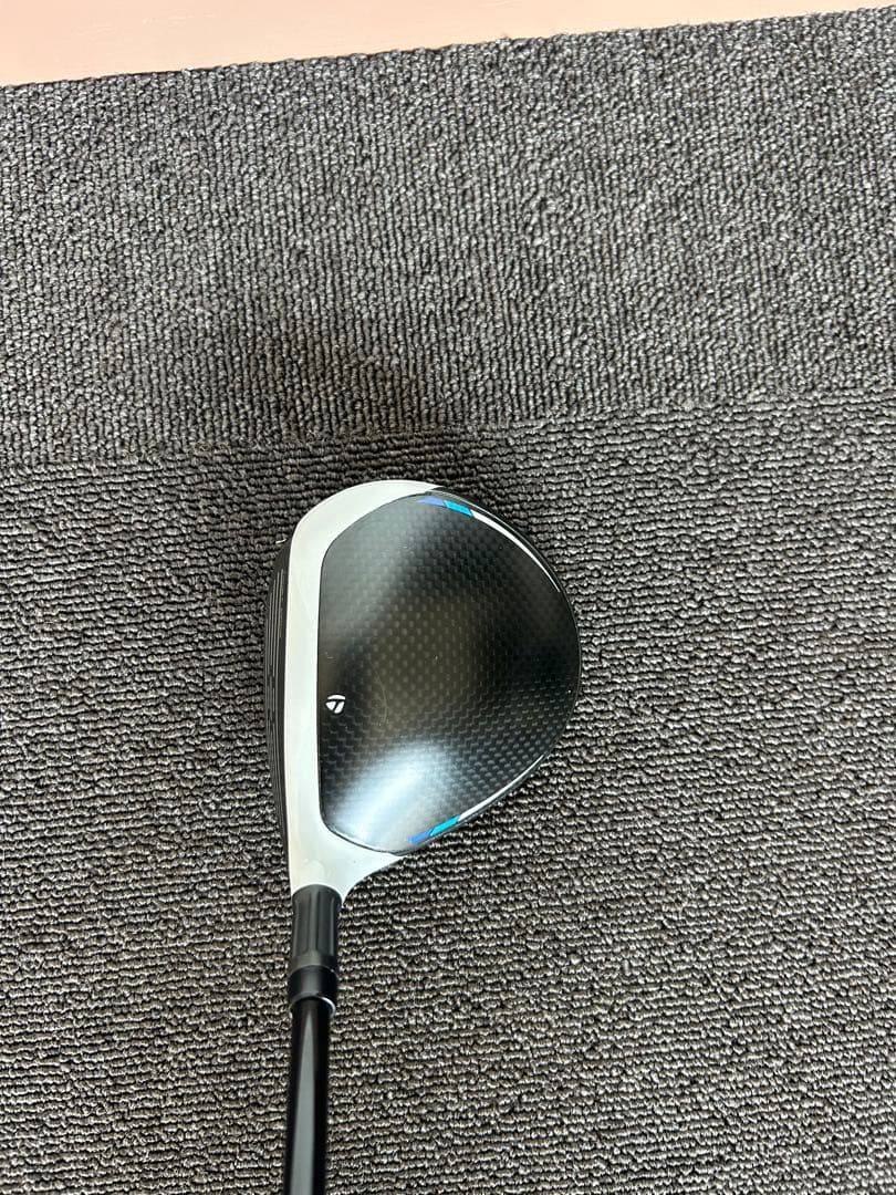 SIM2 MAX フェアウェイウッド　3番　15° ベンタスブラック6X