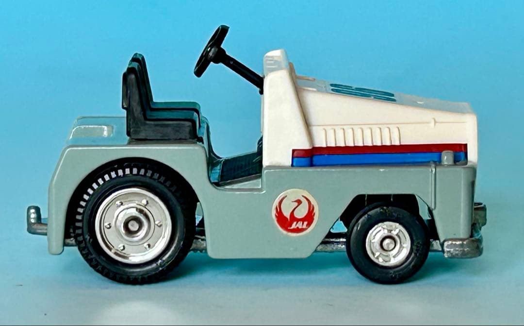 トミカ96 JAL コンテナ トラクター トミカ100 JAL コンテナ2台で
