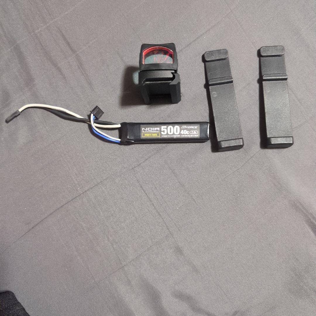 Y*s様 GLOCK 18C 電動ガン マガジン3本付き