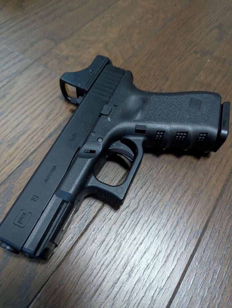 東京マルイ G19 ガスブローバック マイクロプロサイト付