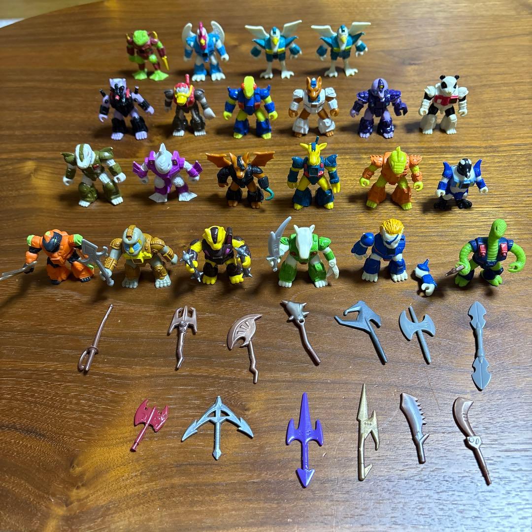 ビーストフォーマー　レーザービースト　本体22体　武器19個