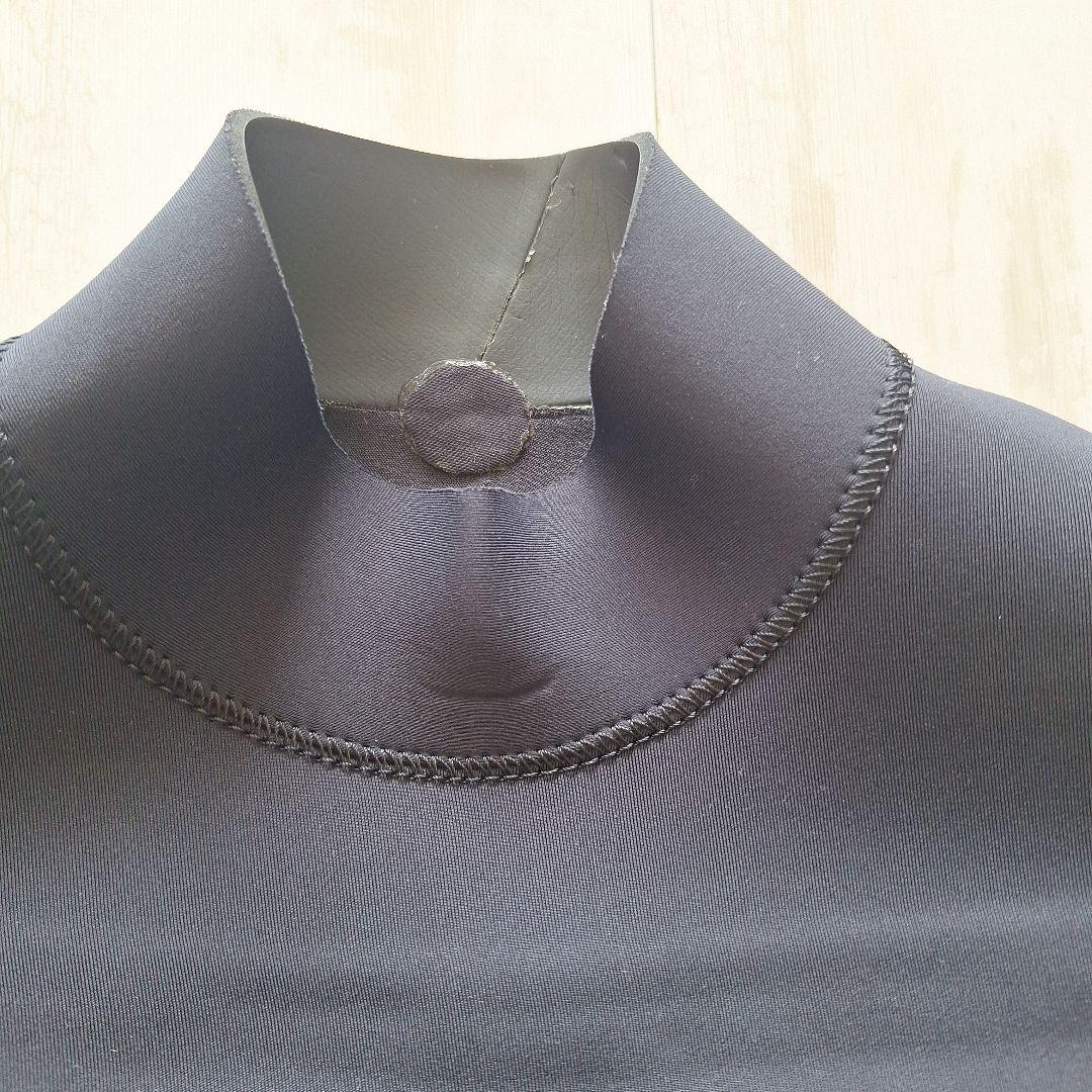 ROXY セミドライスーツ ブラック フラワーパターン