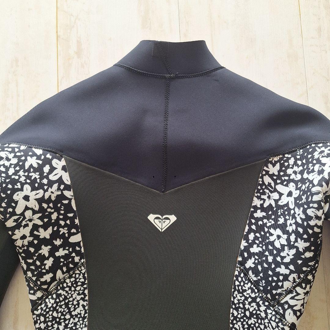 ROXY セミドライスーツ ブラック フラワーパターン