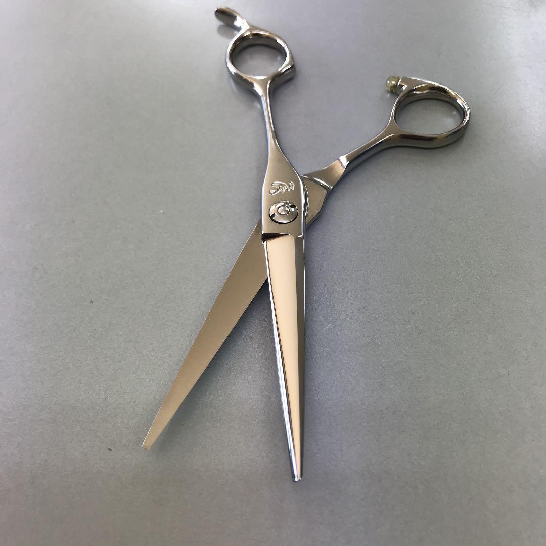 6インチシザー 剣刃 自然に手にフィット！馴染むシザー