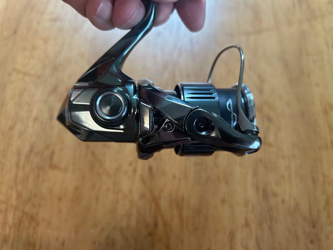 未使用品　22 STELLA スピニングリール ステラ　C2000SHG