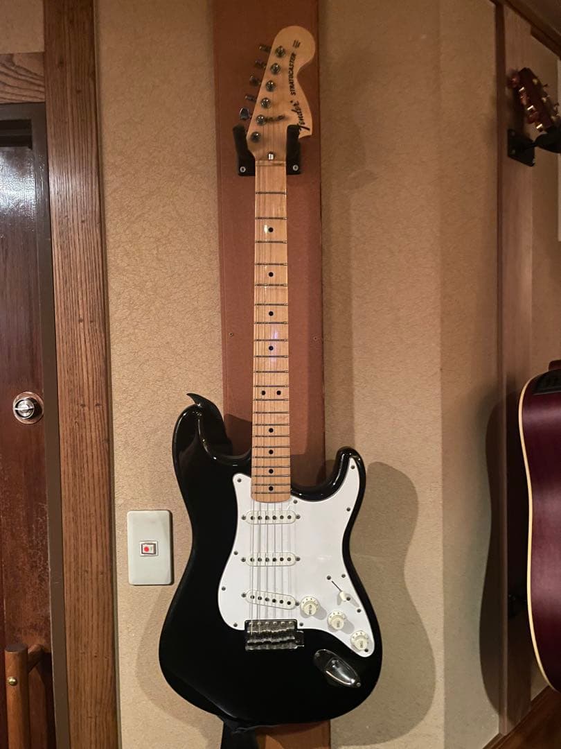 Fender Stratocaster ブラック エレキギター