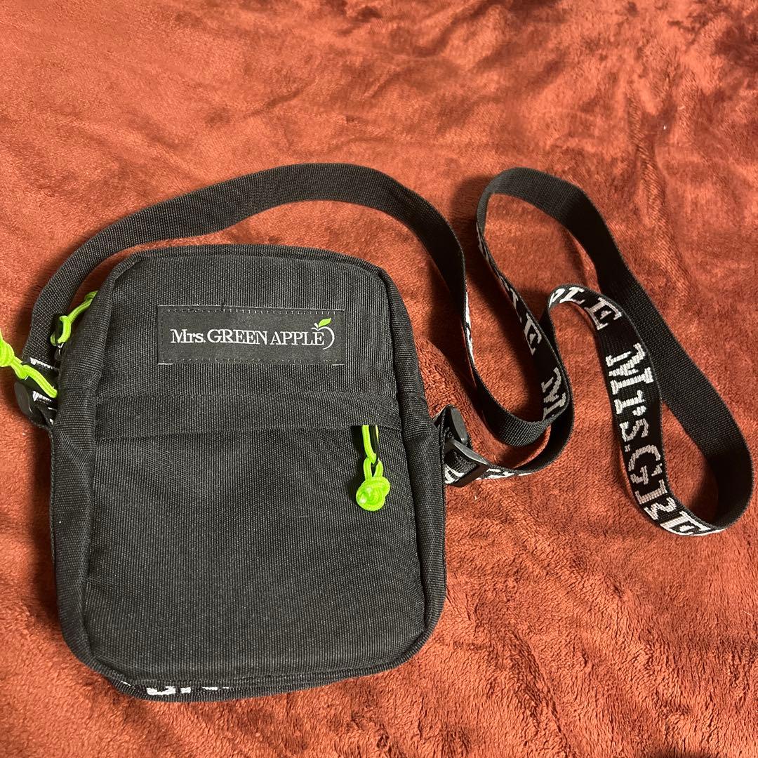 ミセスグリーンアップル ショルダーバッグ