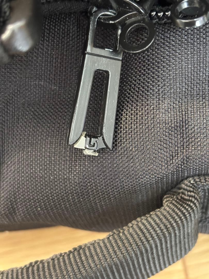 Burton ウィール付きスノーボードバッグ ブラック