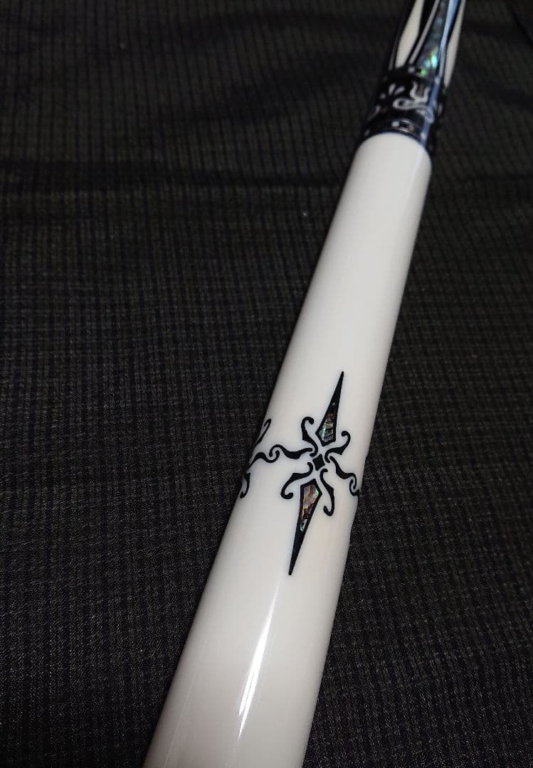 KONLLEN ビリヤード キュー　カーボンチューブ内蔵シャフト仕様