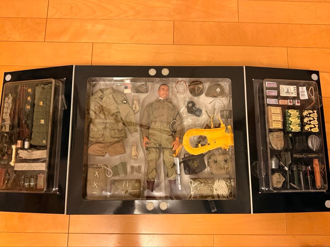 ドラゴンモデルズ　1/6WW2アメリカ軍空挺兵　SOLDAT