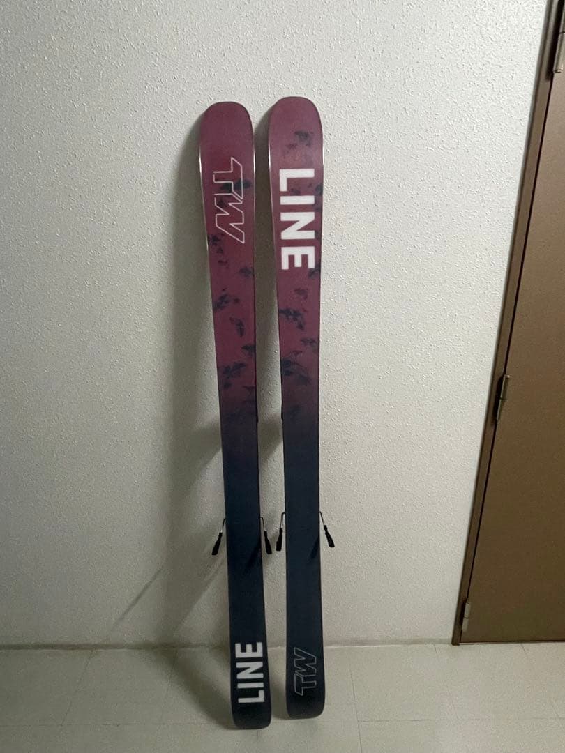 LINE TOM WALLISCH PRO 2024/2025モデル
