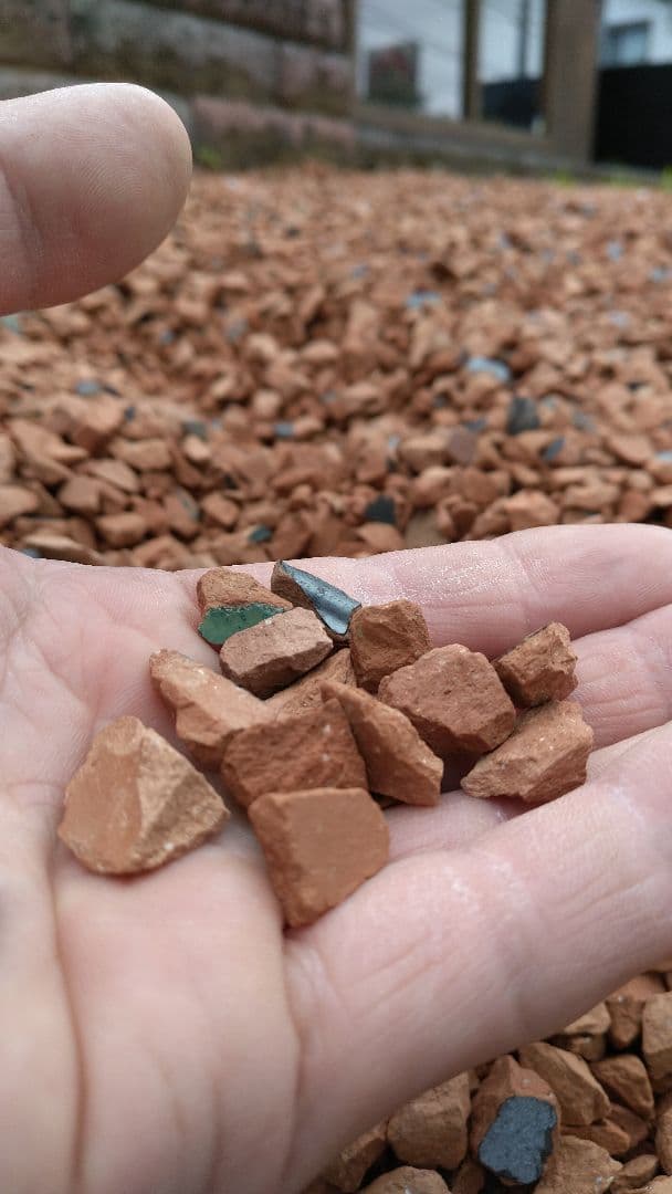 瓦チップ4tダンプカードバッと配達！愛知三重岐阜限定！