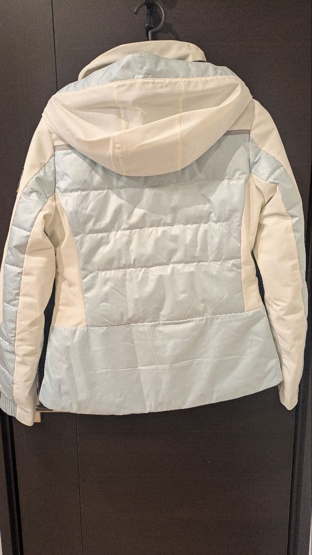新品 phenix フェニックス スキーウェア 女性用　ホワイト/ライトブルー