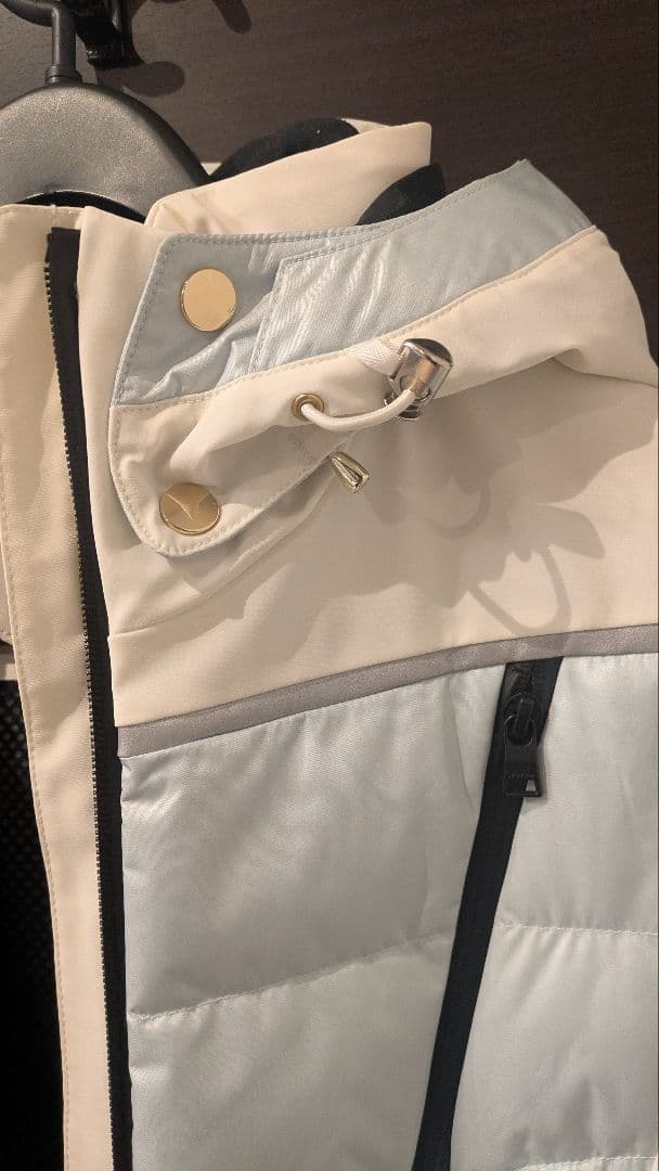 新品 phenix フェニックス スキーウェア 女性用　ホワイト/ライトブルー