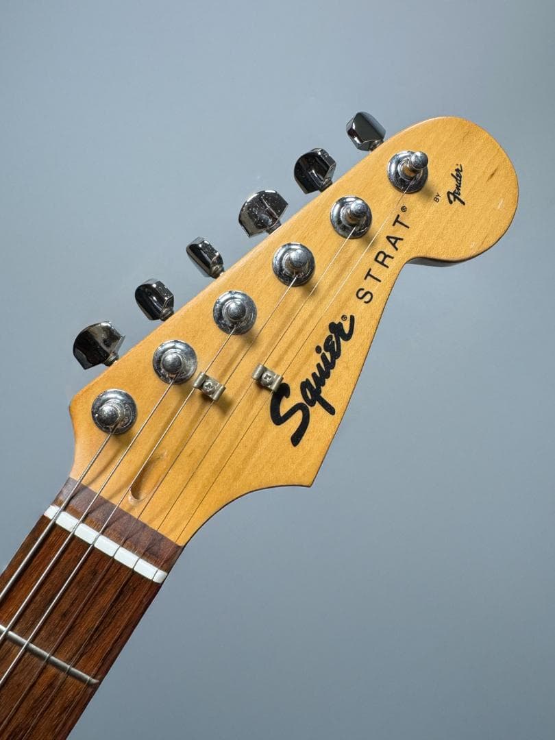 Squier STRAT by Fender YN6シリアル ソフトケース付き