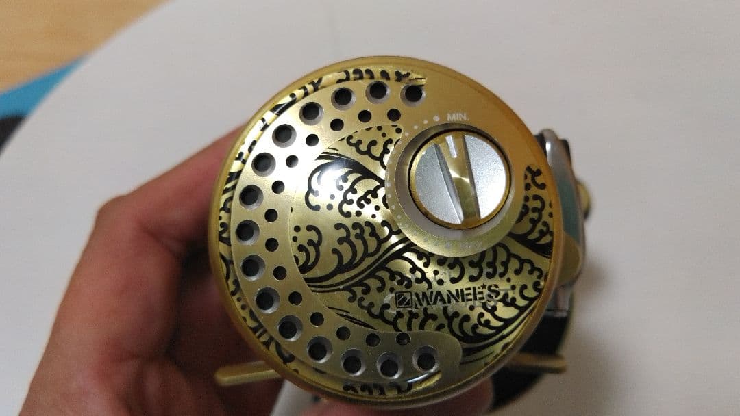 SHIMANO 14CALCUTTA 201 ベイトリール　カルコン